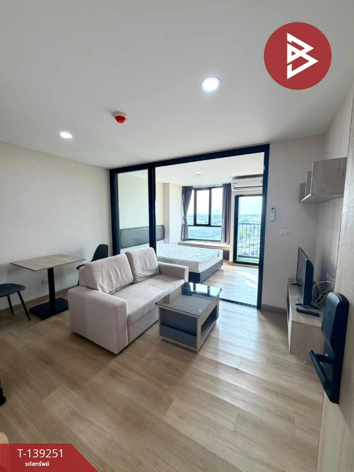 ขายคอนโด โครงการดิ อินดี๊ด อมตะ หนองไม้แดง ชลบุรี