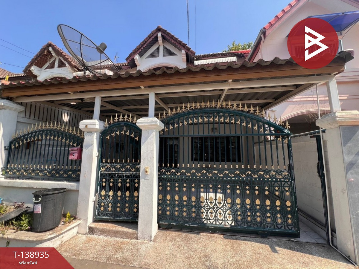 ขายทาวน์เฮ้าส์ หมู่บ้านพรทวีวิลล่า2 ลาดพร้าว 80