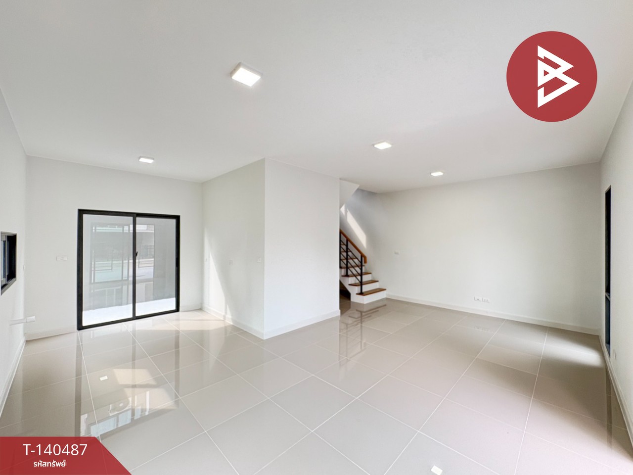 ขายบ้านแฝด หมู่บ้านอภิทาวน์ เพชรเกษม-นครชัยศรี นครปฐม