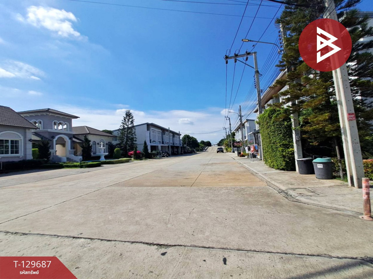 ขายทาวน์โฮม 2 ชั้น หมู่บ้านโกลเด้นทาวน์ 3 บางนา-สวนหลวง กรุงเทพฯ