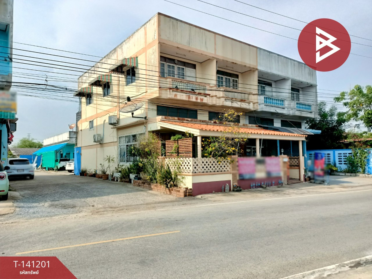 ขายบ้านแฝด 3 ชั้น เนื้อที่ 38 ตร.วา ทัพหลวง นครปฐม
