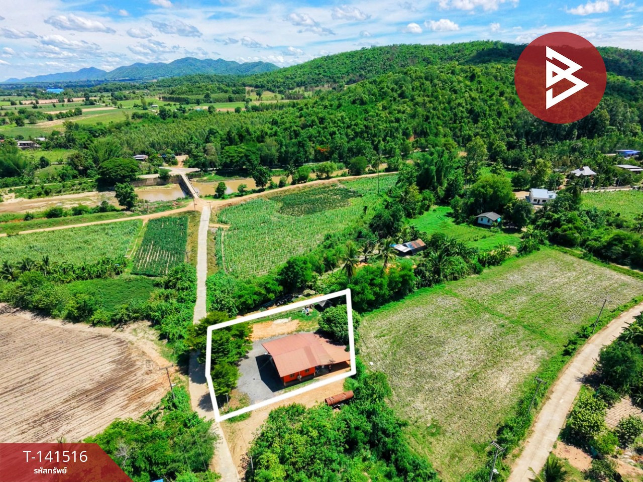 ขายบ้านเดี่ยว เนื้อที่ 200 ตร.วา ต.ห้วยแห้ง อ.บ้านไร่ จ.อุทัยธานี