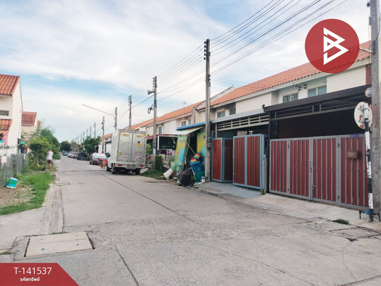 ขายด่วนทาวน์เฮ้าส์ หมู่บ้านเอื้ออาทรคลองเก้า รังสิต-นครนายก ปทุมธานี