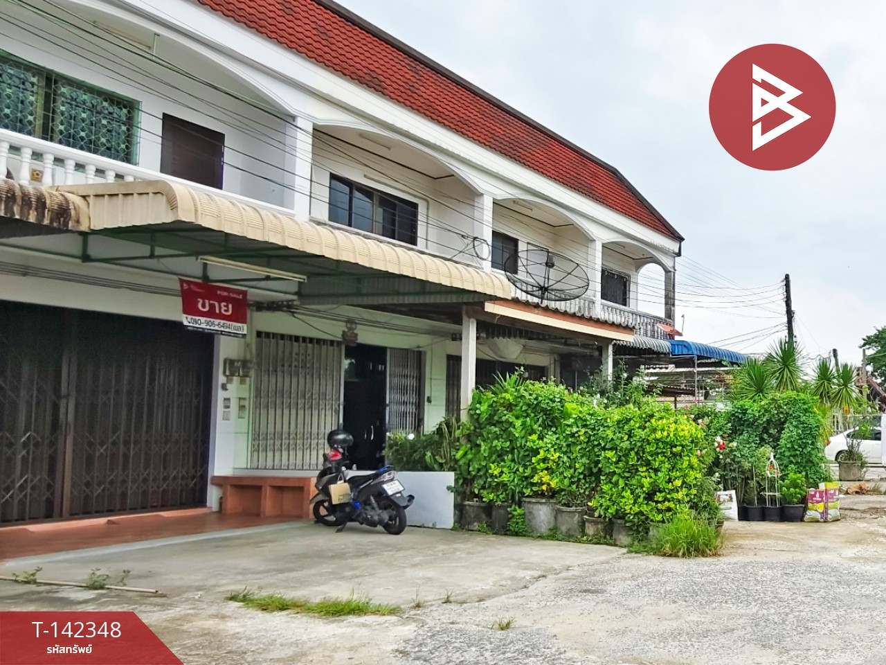 ขายอาคารพาณิชย์ เนื้อที่ 26.8 ตร.วา นาเคียน นครศรีธรรมราช รีโนเวทใหม่ ติดถนน
