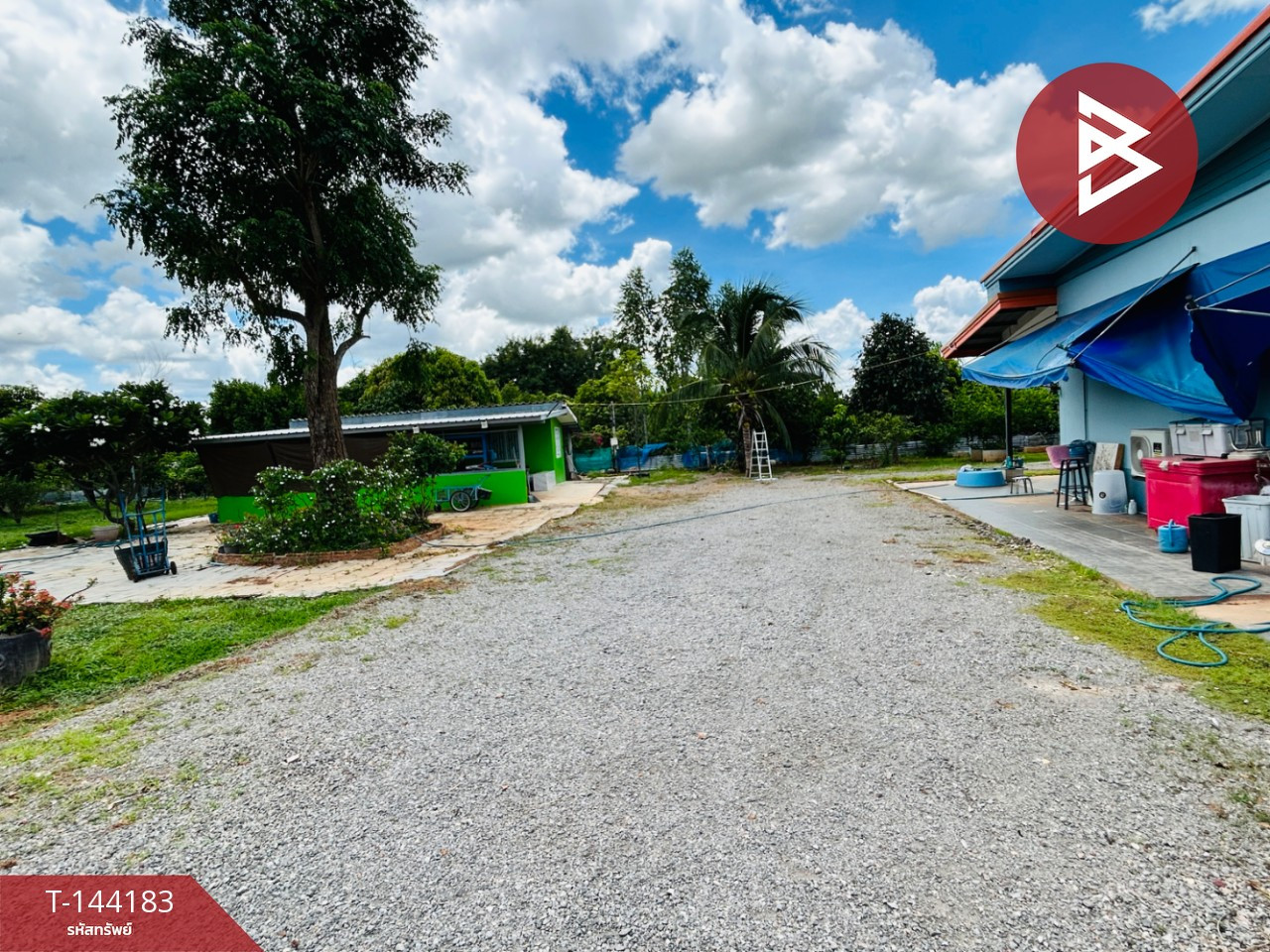 ขายด่วนบ้านเดี่ยวพร้อมที่ดินสวนผลไม้ เนื้อที่ 4 ไร่ อ.โพธาราม ราชบุรี