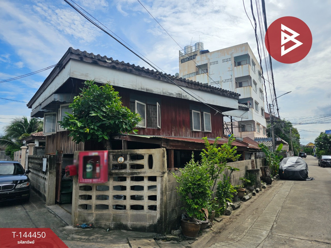 ขายด่วนบ้านเดี่ยวพร้อมที่ดิน เนื้อที่ 37 ตารางวา ซอยประชานิเวศน์ 4 นนทบุรี ทำเลทอง