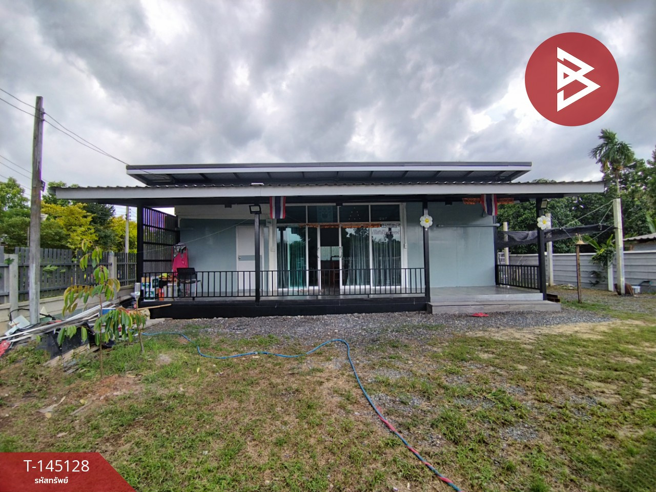 ขายบ้านเดี่ยว เนื้อที่ 1 งาน ต.นาหินลาด อ.ปากพลี จ.นครนายก ทำเลดีติดถนน