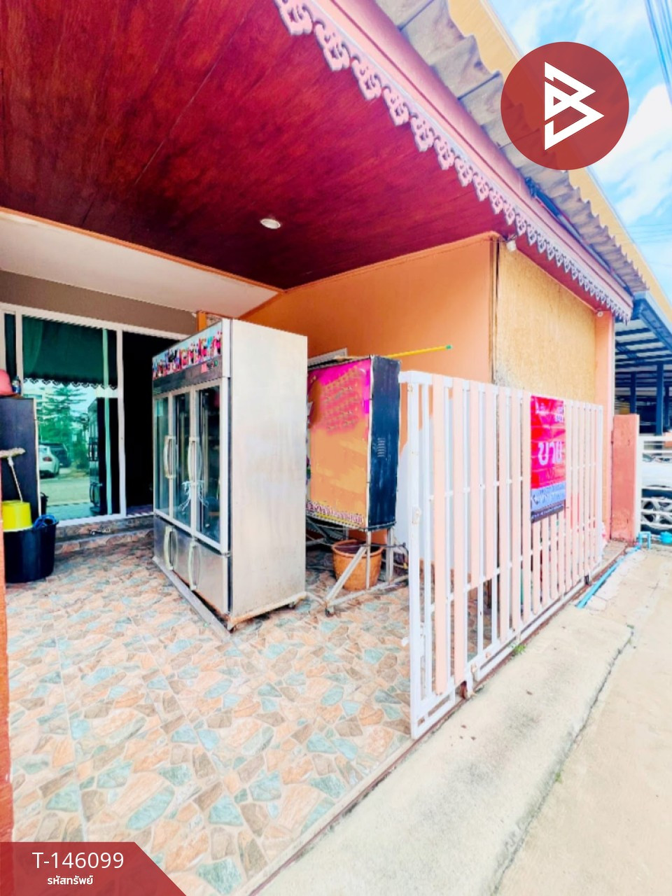 ขายทาวน์เฮ้าส์ หมู่บ้าน โกลเด้นทาวน์ เกษตร-ลาดปลาเค้า กรุงเทพมหานคร