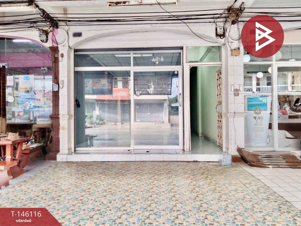 ขายอาคารพาณิชย์ 3 ชั้น เนื้อที่ 21.5 ตร.ว. ท่าอิฐ อุตรดิตถ์
