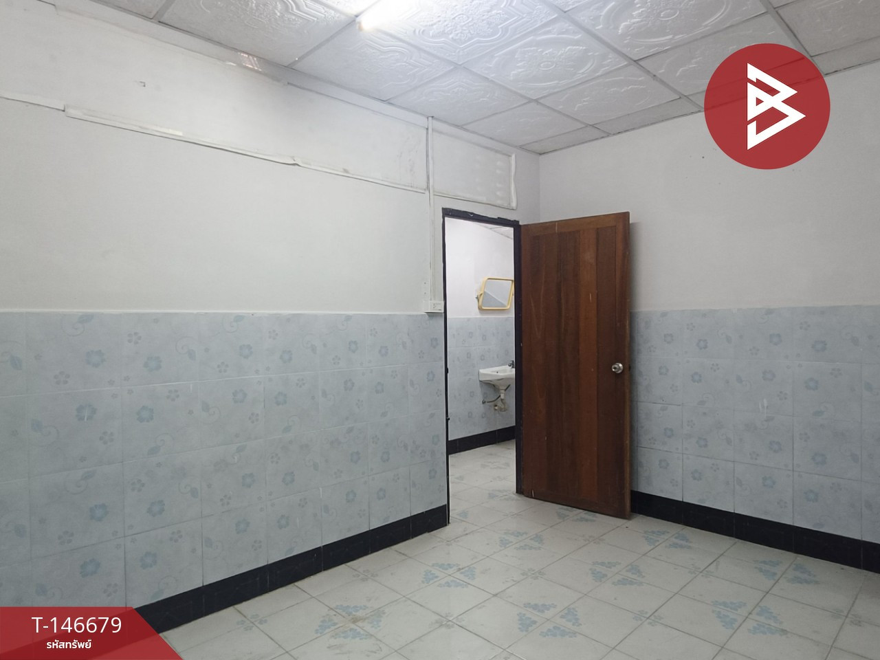 ขายทาวน์เฮ้าส์ 2 ชั้น เนื้อที่ 20 ตร.วา ท่าช้าง จันทบุรี