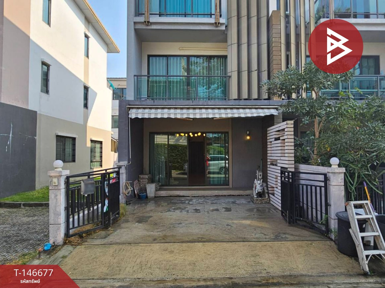 ขายทาวน์เฮ้าส์ หมู่บ้านทาวน์ อเวนิว พระราม2 ซอย30 กรุงเทพมหานคร (Town Avenue Rama2 Soi30)