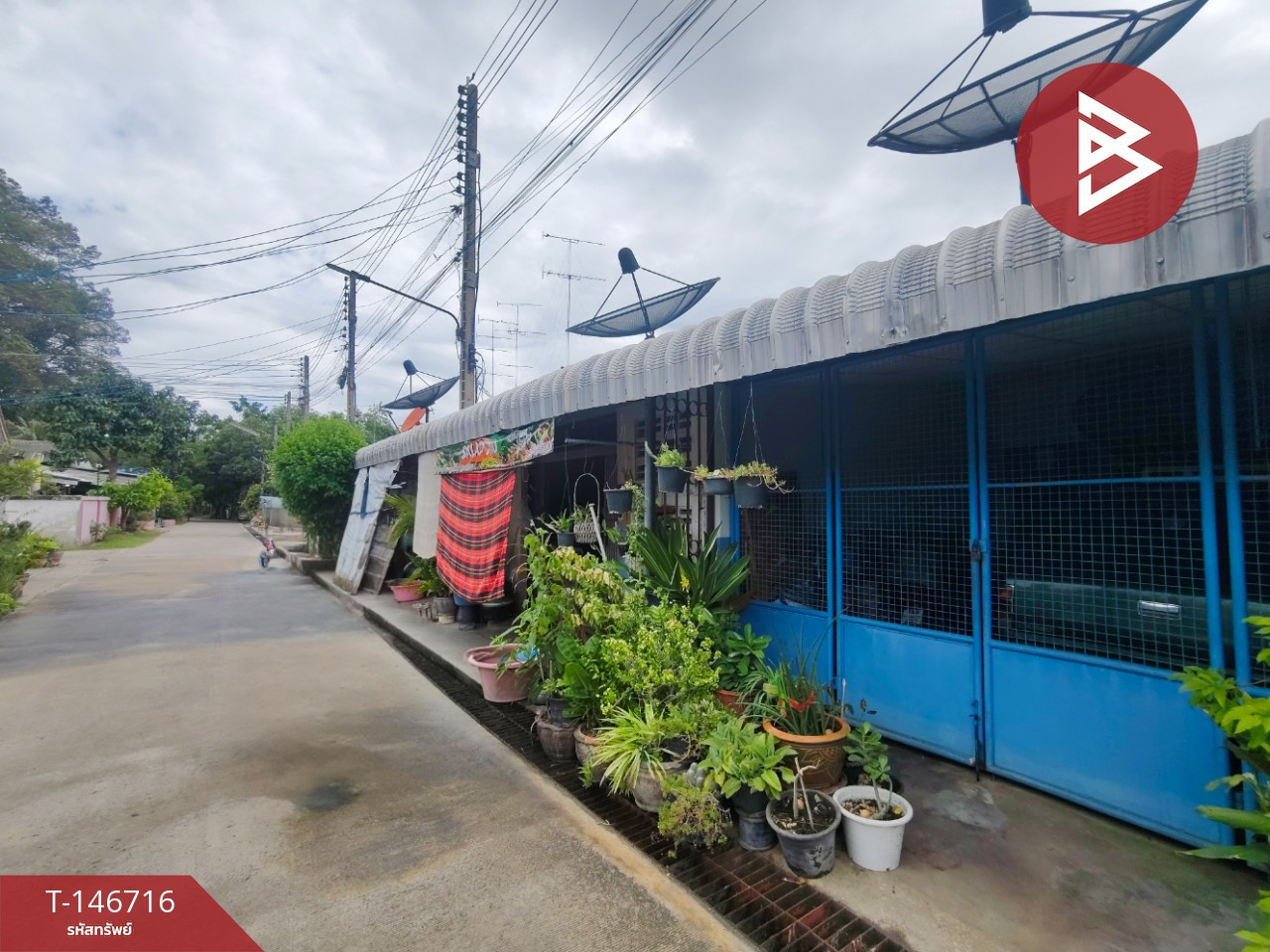 ขายด่วนทาวน์เฮ้าส์ชั้นเดียว เนื้อที่ 20 ตร.วา บ้านโป่ง ราชบุรี ใกล้ตลาดบ้านโป่ง