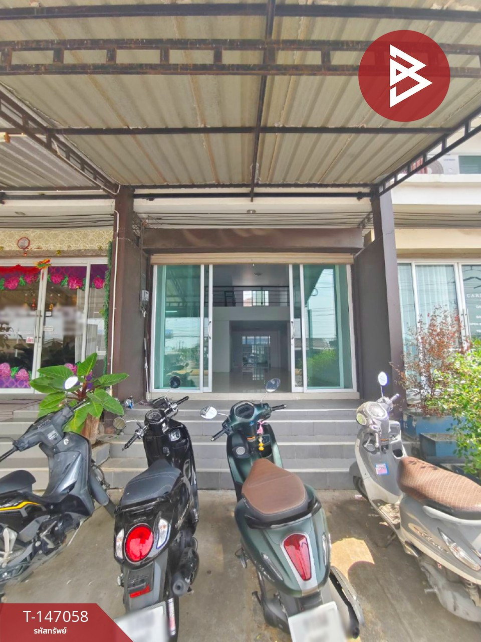 ขายอาคารพาณิชย์ 3 ชั้น เนื้อที่ 17.9 ตร.วา จันทนิมิต จันทบุรี