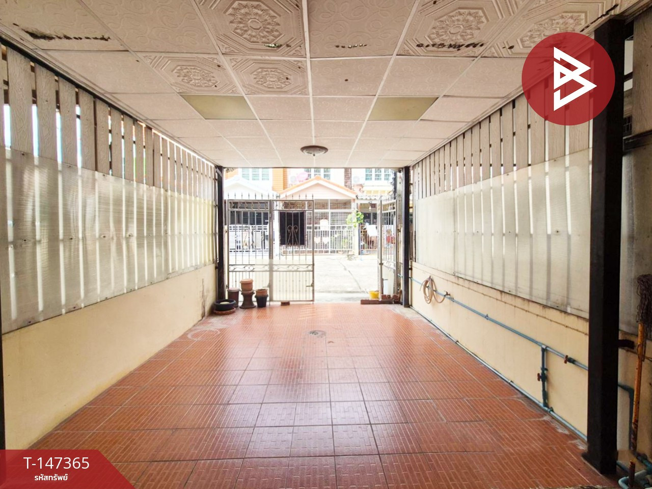 ขายทาวน์เฮ้าส์ หมู๋บ้านเหนือฟ้าโฟร์ บ้านกล้วย-ไทรน้อย นนทบุรี