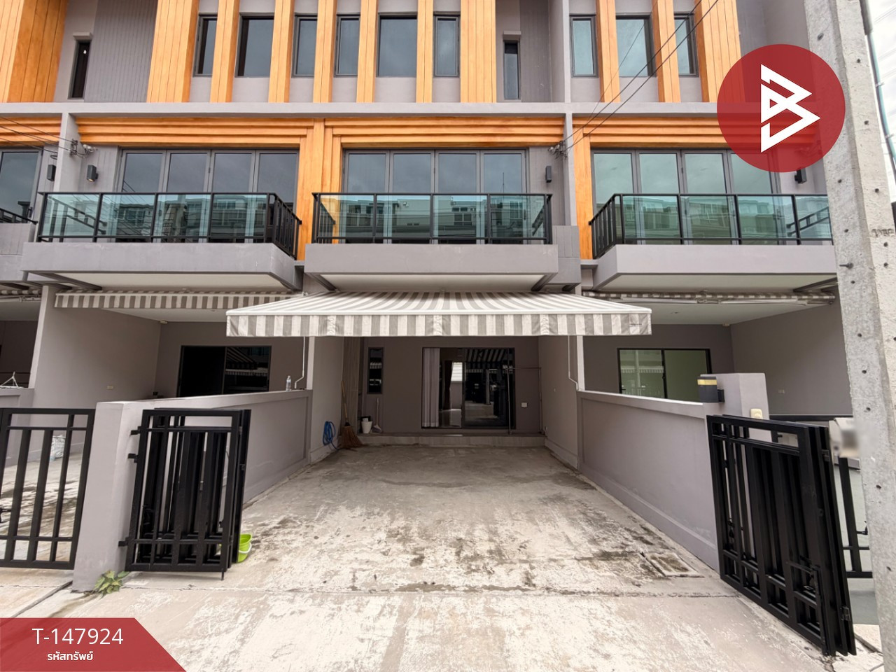 ขายทาวน์โฮม โครงการไอเจ้นท์ พรีเมียม ทาวน์โฮม พัฒนาการ (Eigen Premium Townhome Pattanakarn) ประเวศ กรุงเทพมหานคร