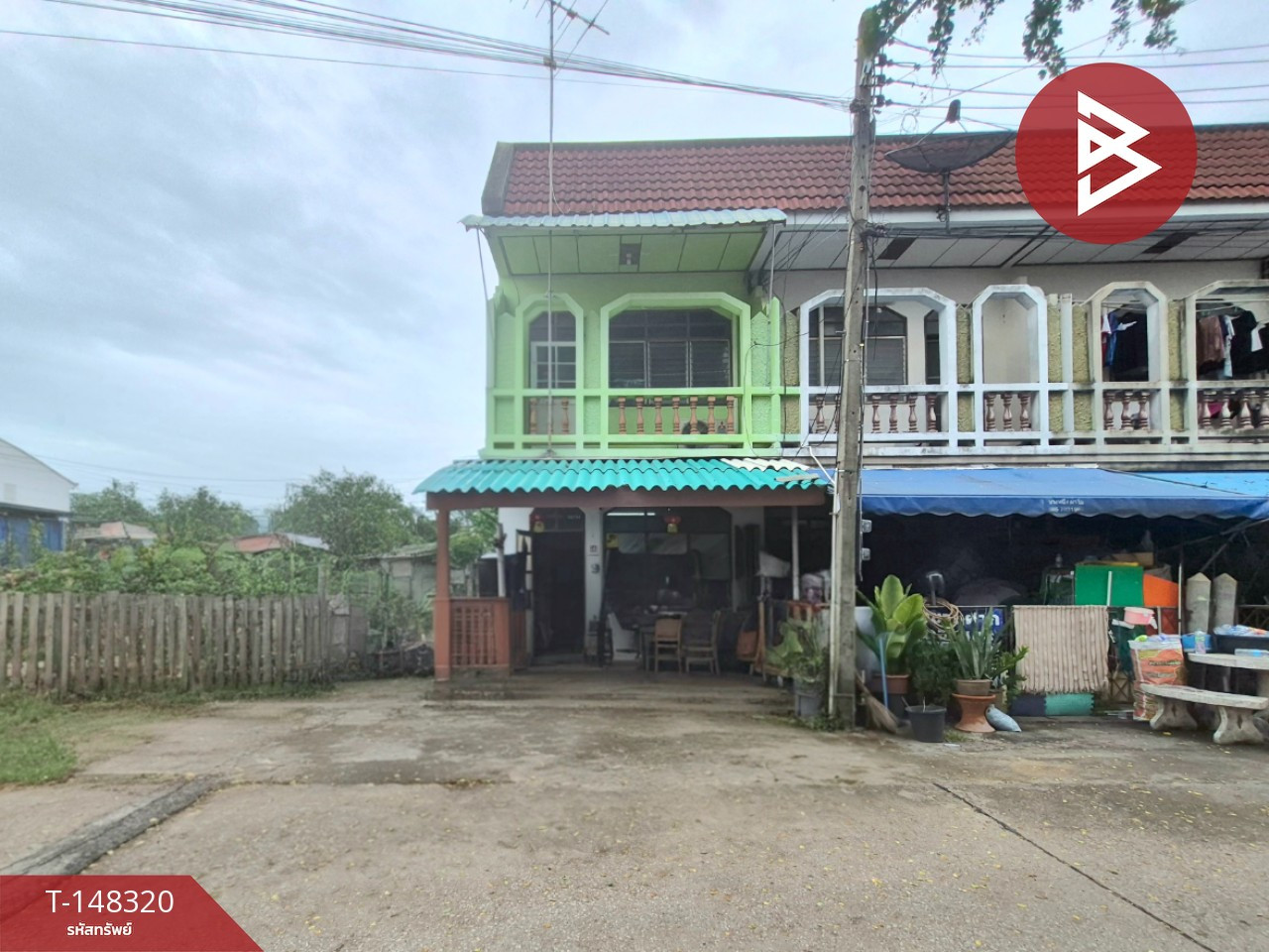 ขายทาวน์เฮ้าส์ 2 ชั้น เนื้อที่ 12 ตร.วา ลาดใหญ่ สมุทรสงคราม