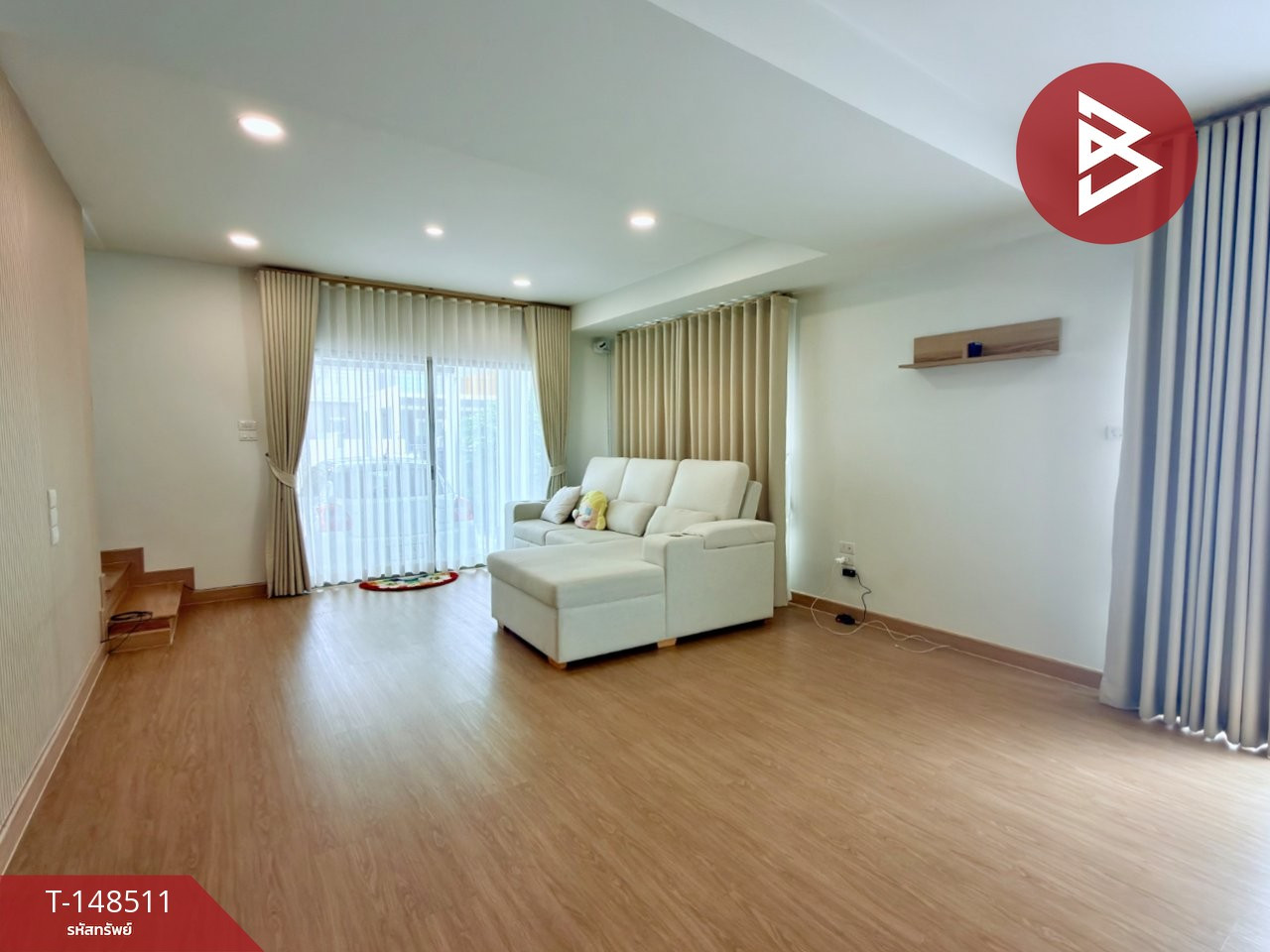ขายบ้านแฝด หมู่บ้านแฟมิลี่ซิตี้ พานทอง (Family City Pantong) ชลบุรี