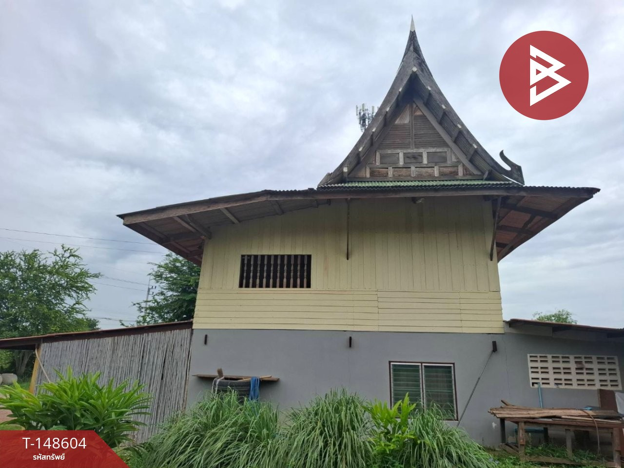 ขายที่ดินพร้อมบ้าน เนื้อที่ 1 ไร่ 1 งาน 42.4 ตร.วา ปากท่อ ราชบุรี