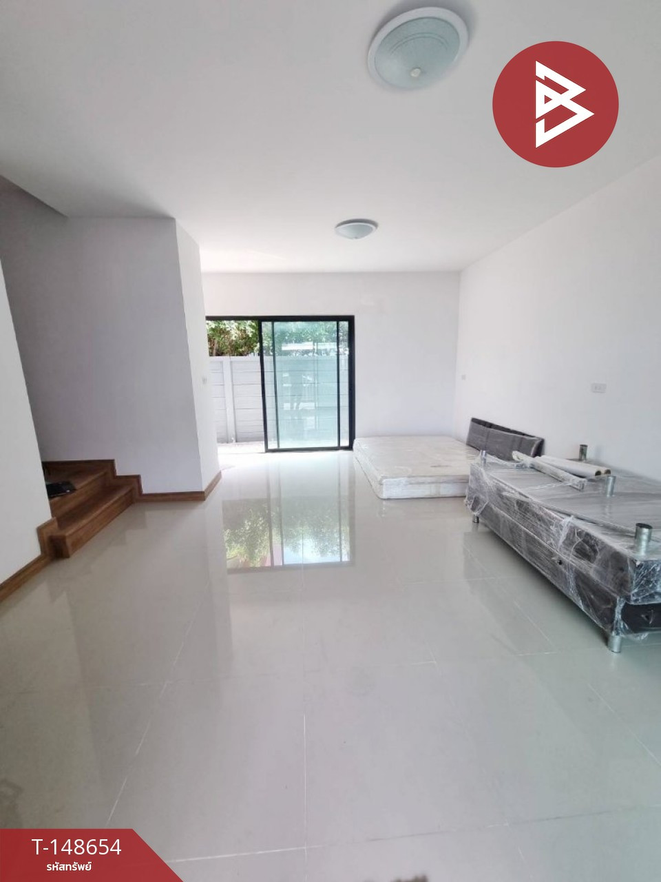 ขายทาวน์เฮ้าส์ หมู่บ้านลภาวัน23 วงแหวน-ราชพฤกษ์ บางบัวทอง นนทบุรี