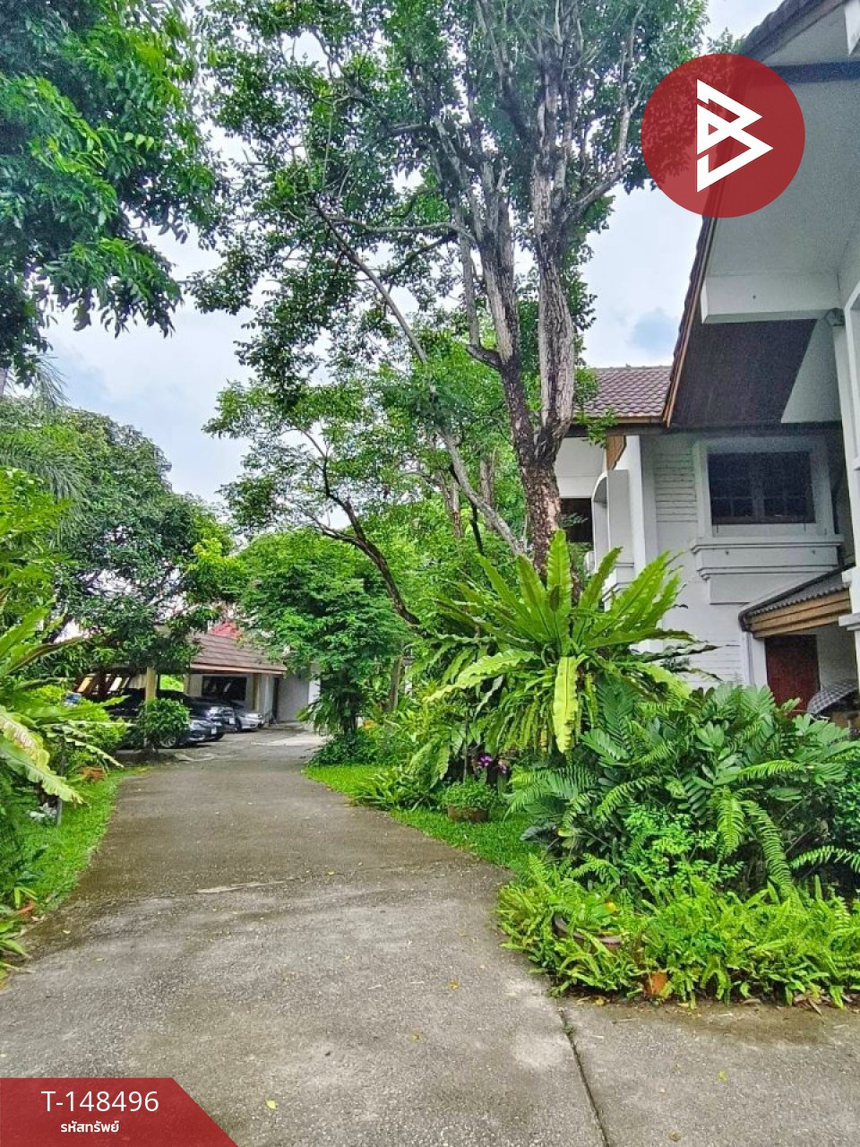 ขายที่ดิน เนื้อที่ 457 ตร.วา พร้อมบ้าน 2 หลัง ร่มเกล้า ซอย 6 กรุงเทพฯ