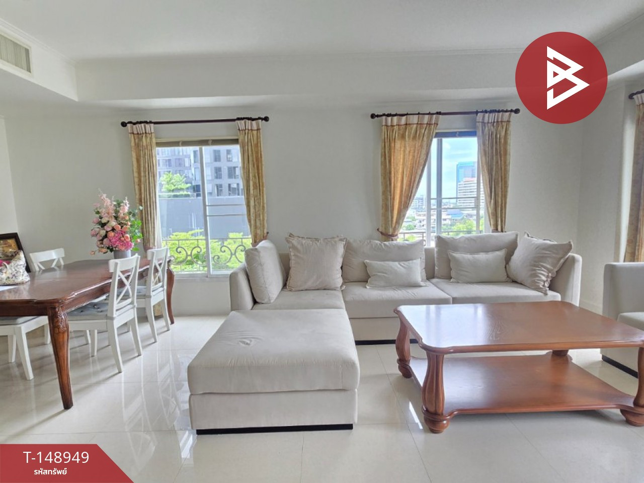 ขายคอนโดมิเนียม ลา วี ออง โรส เพลส (La Vie En Rose Place) กรุงเทพมหานคร