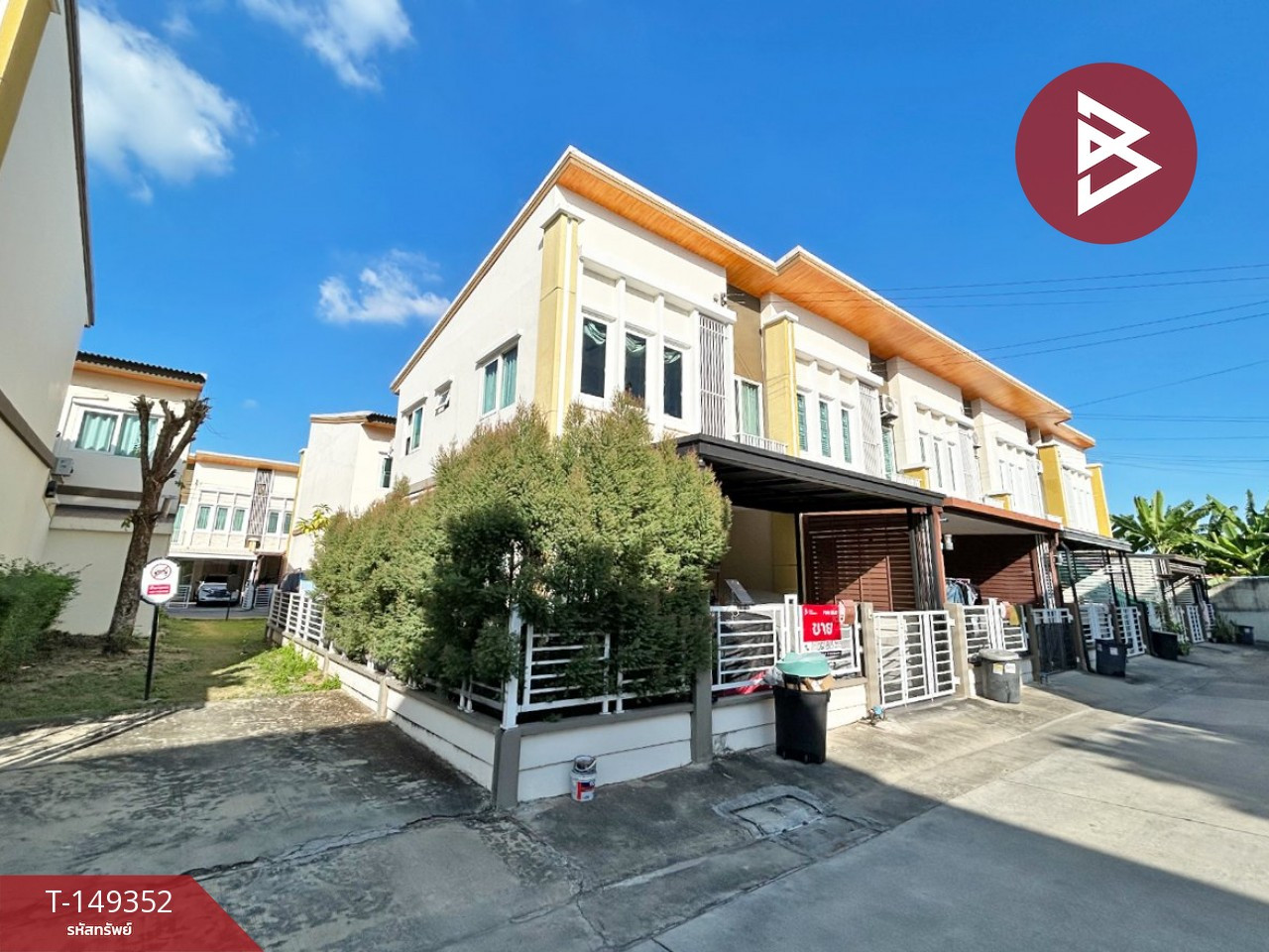 ขายทาวน์เฮ้าส์ หมู่บ้านโกลเด้นทาวน์ 2 ศรีนครินทร์-สุขุมวิท (Golden Town 2 Srinakarin-Sukhumvit) สมุทรปราก