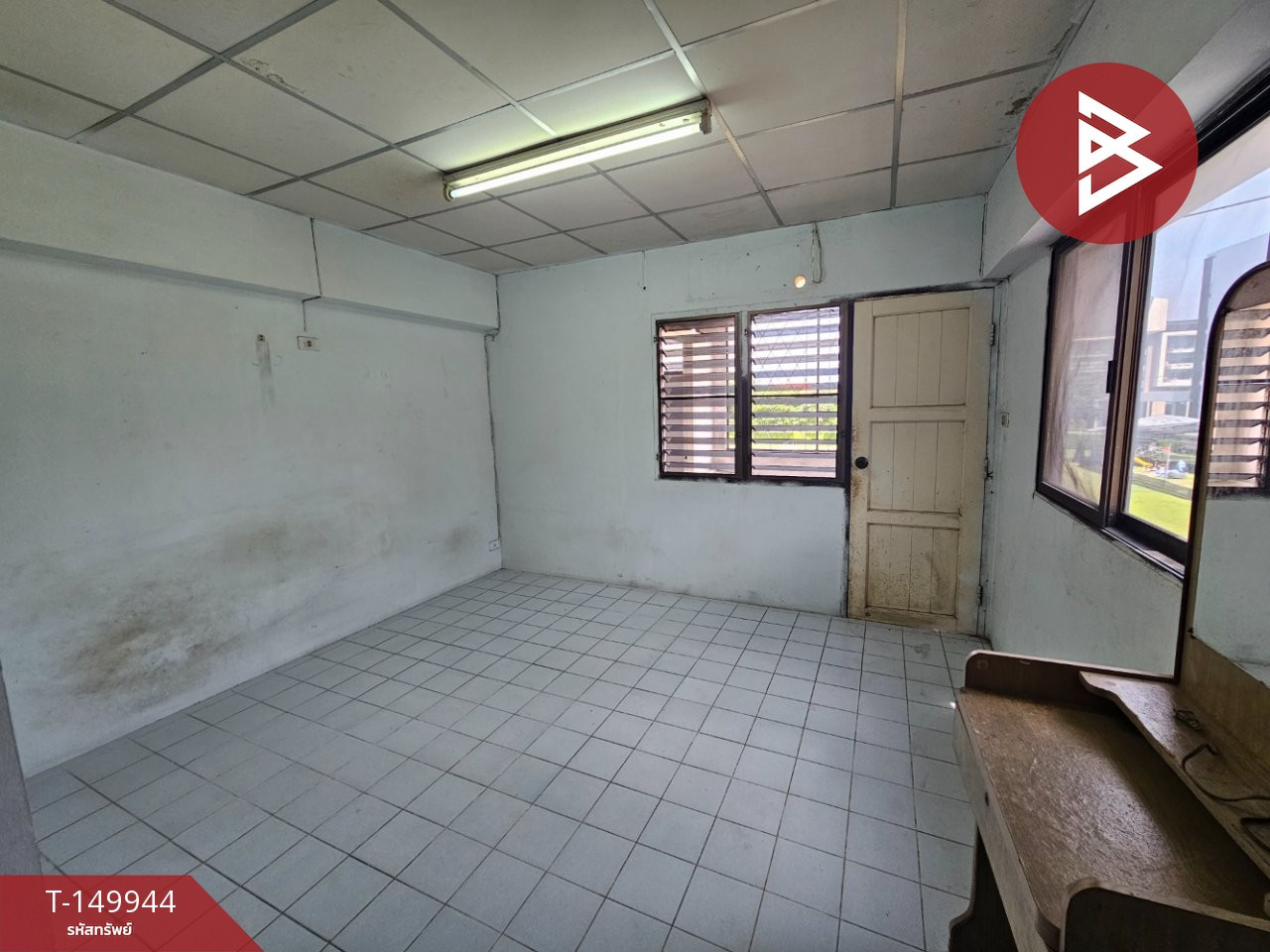 ขายอพาร์ทเม้นท์ 4 ชั้นเนื้อที่ 49 ตร.วา บางนา-ตราด 37  บางพลี สมุทรปราการ
