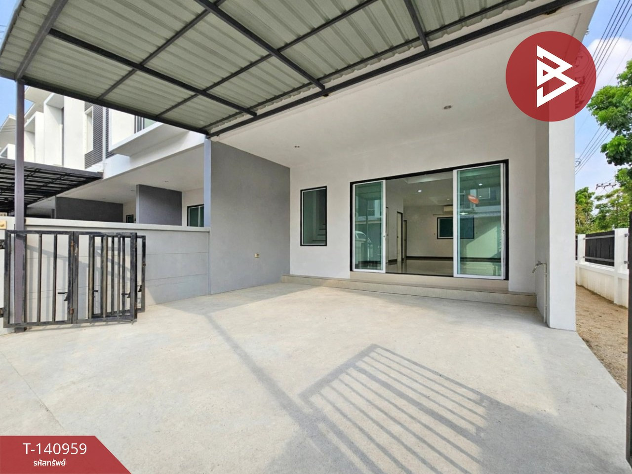 ขายทาวน์เฮ้าส์ หมู่บ้านอรินสิริ สปอร์ตวิลเลจ (Arinsiri Sport Village) ชลบุรี