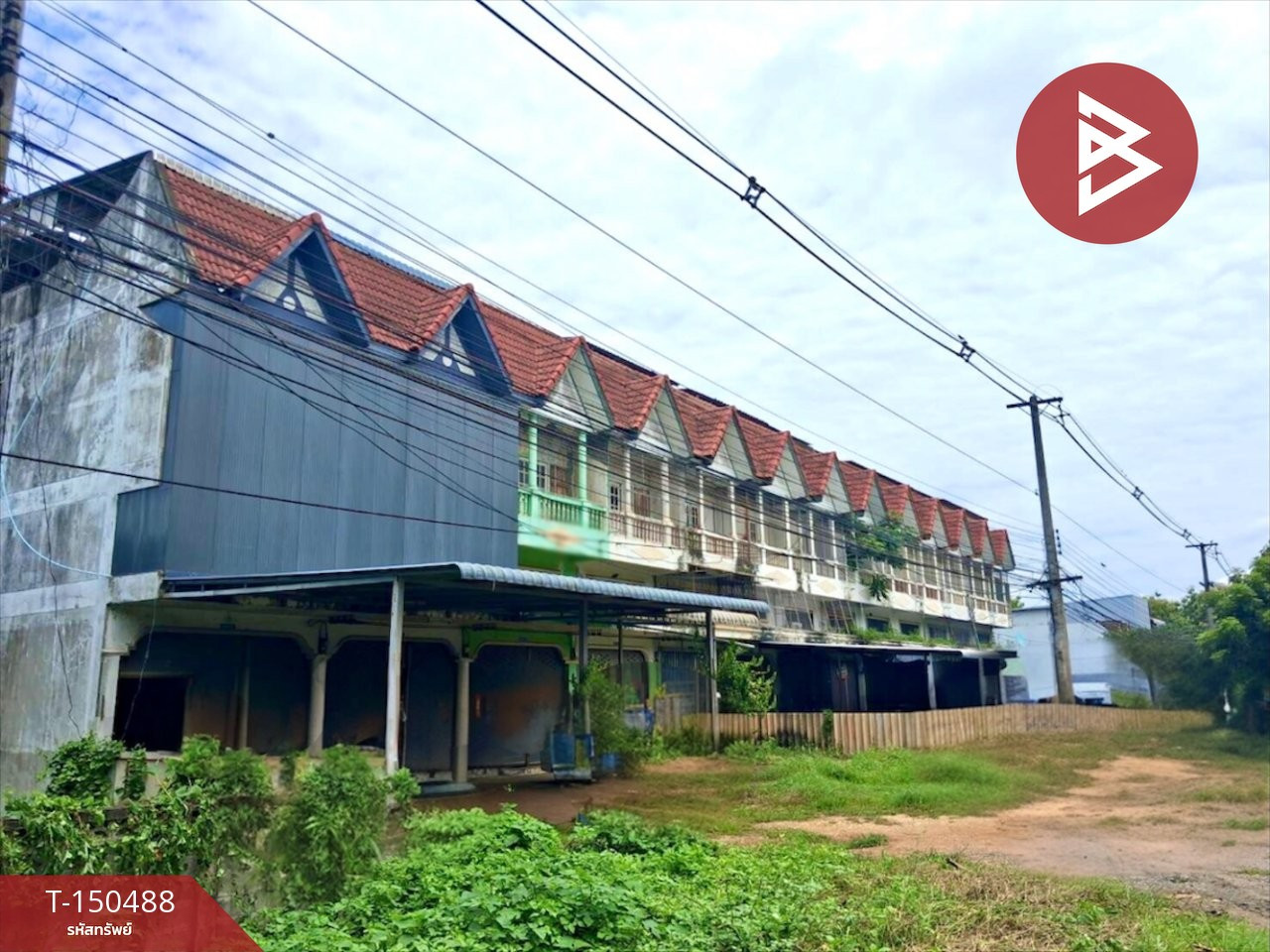 ขายอาคารพาณิชย์ 2 ชั้นครึ่ง เนื้อที่ 41.3 ตร.วา ท่าเสา อุตรดิตถ์