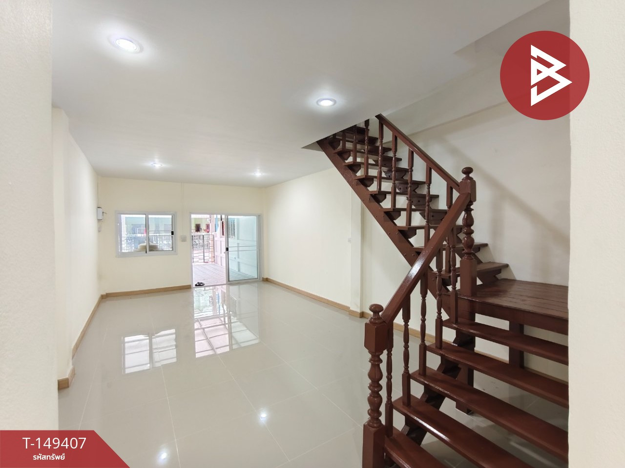 ขายทาวน์เฮ้าส์ หมู่บ้านผู้พัน บ้านโป่ง ราชบุรี