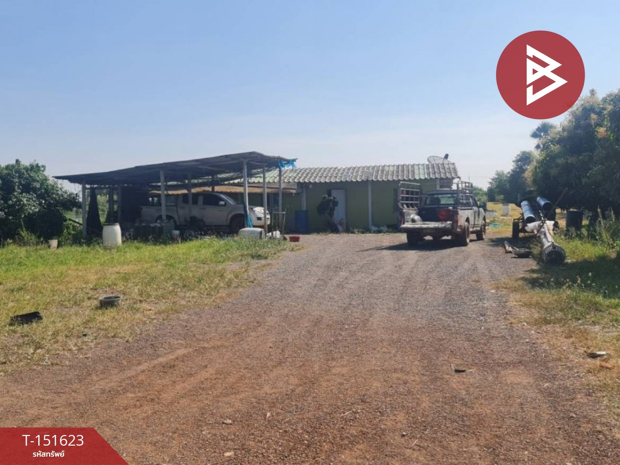 ขายที่ดินบ่อเลี้ยงปลา เนื้อที่ 40 ไร่ 1 งาน 37 ตร.วา บ้านสร้าง ปราจีนบุรี