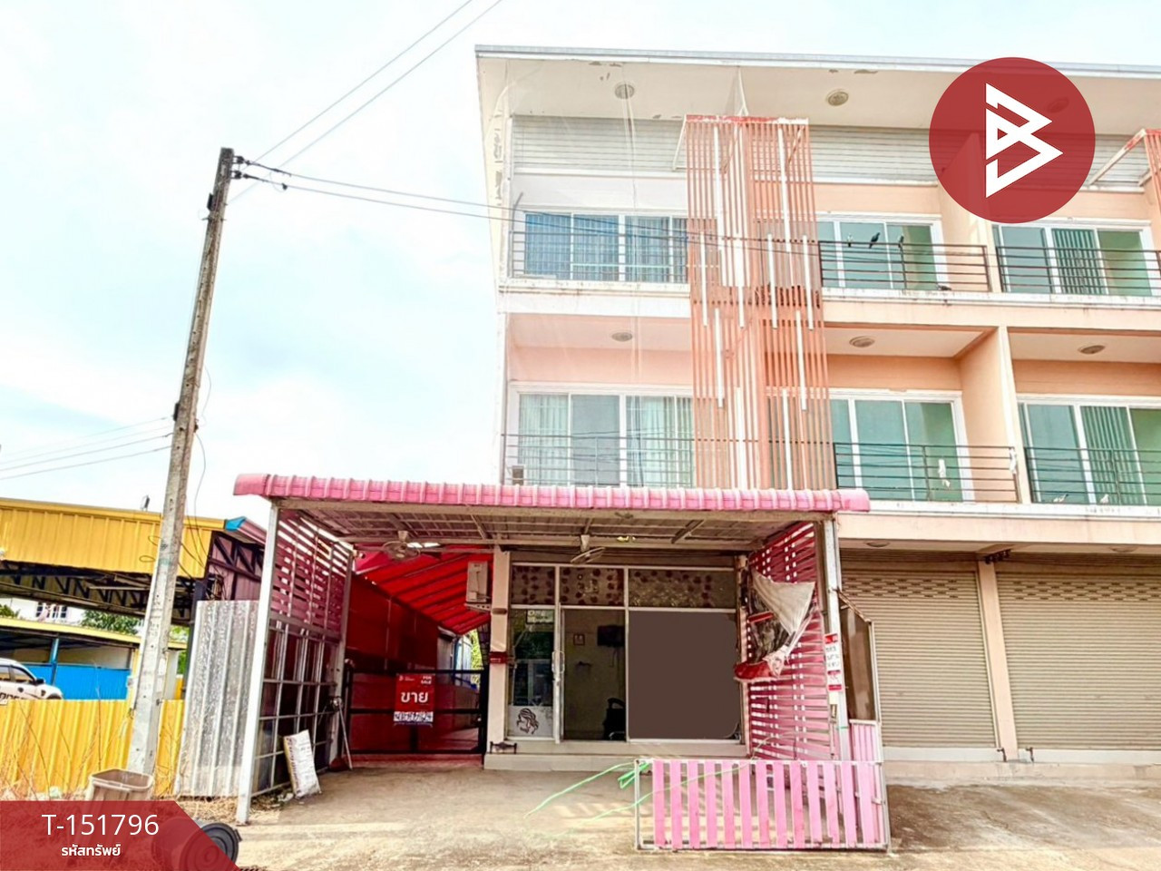 ขายอาคารพาณิชย์ 3 ชั้น เนื้อที่ 47.3 ตร.วา ต.หน้าเมือง ฉะเชิงเทรา ทำเลดีติดถนน