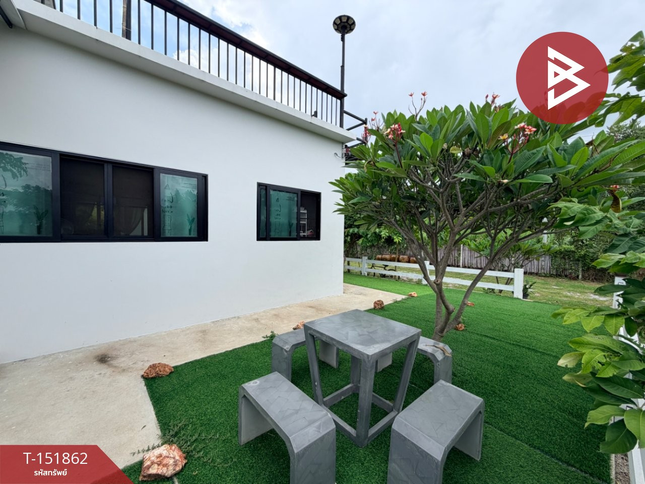 ขายบ้านเดี่ยวพร้อมที่ดิน เนื้อที่ 8 ไร่ 1 งาน 84 ตร.วา บ้านโป่ง ราชบุรี พื้นที่กว้างขวางมีบ่อปลา