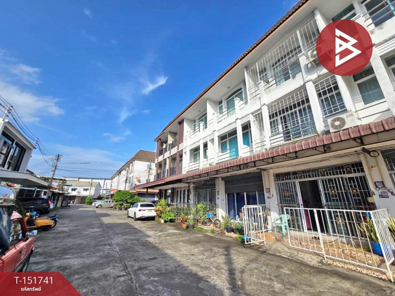 ขาย/เช่า อาคารพาณิชย์ 3 ชั้น เนื้อที่ 16 ตร.วา วัดใหม่ จันทบุรี