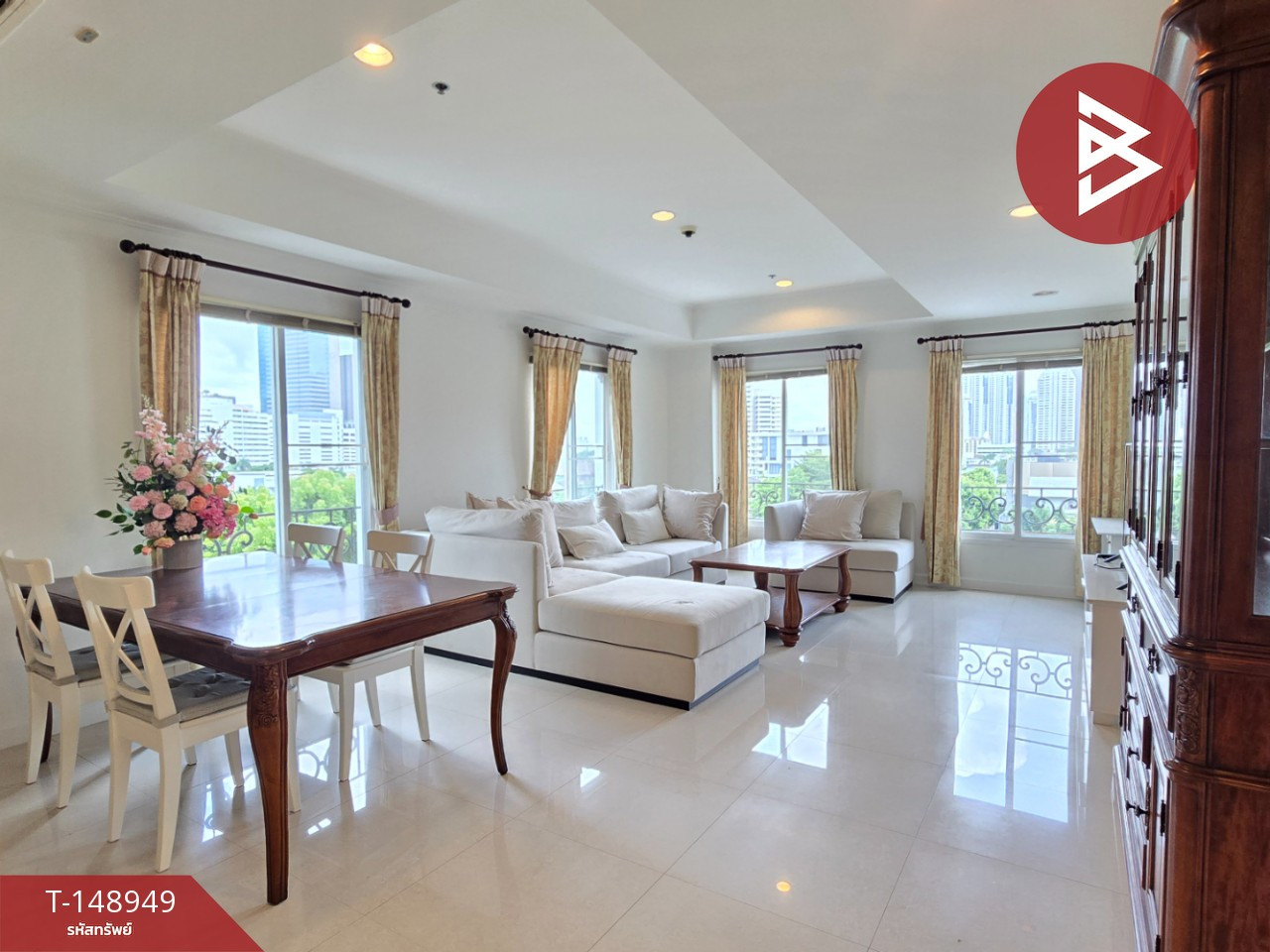ขายคอนโดมิเนียม ลา วี ออง โรส เพลส (La Vie En Rose Place) กรุงเทพมหานคร