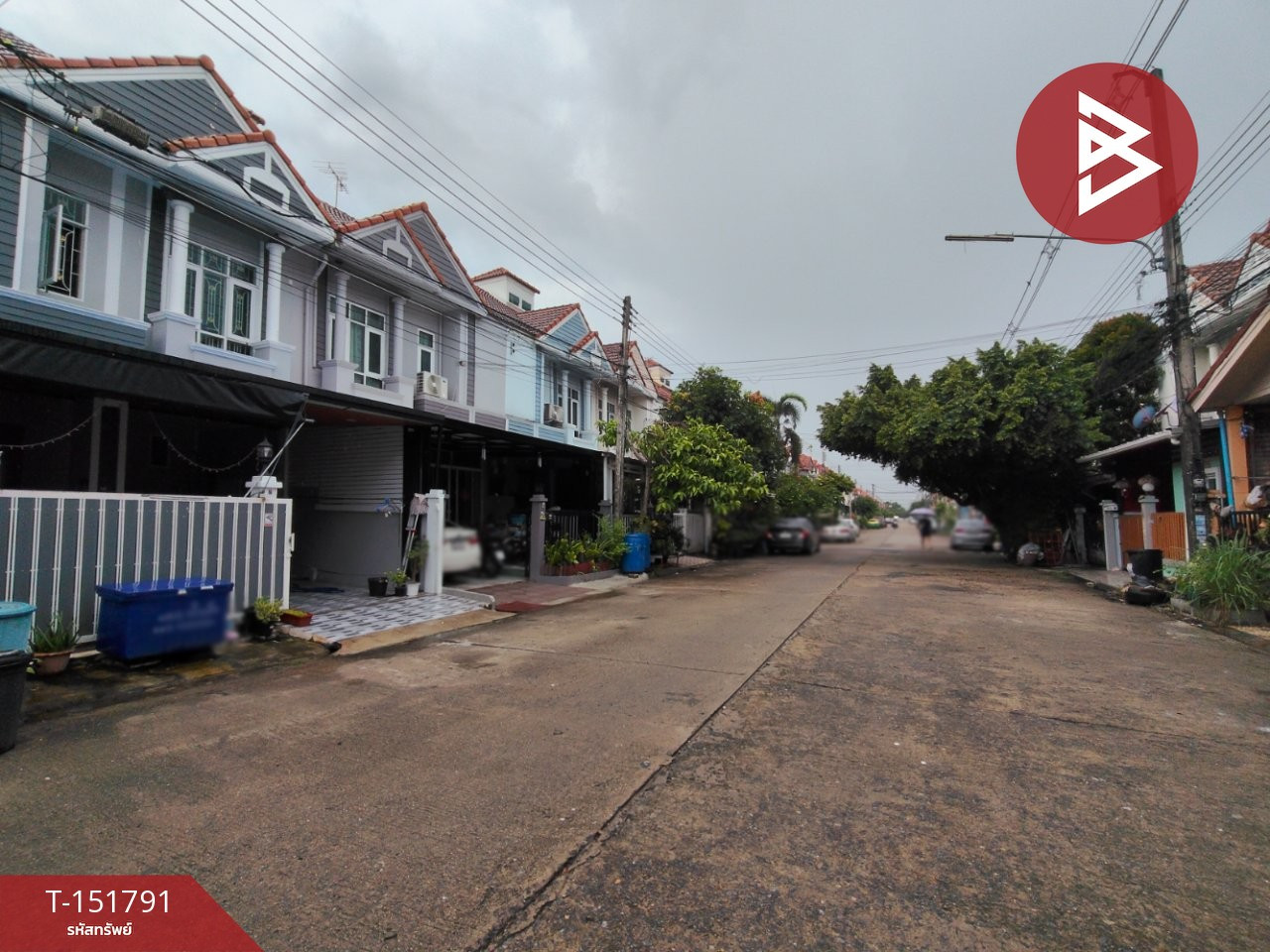 ขายด่วน ทาวน์เฮ้าส์ หมู่บ้านมัณฑกานต์ รังสิต-คลอง4 ลำลูกกา ปทุมธานี