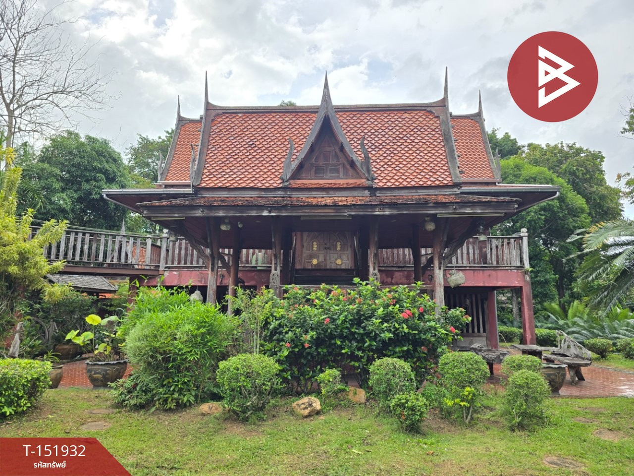 ขายบ้านเรือนไทยพร้อมที่ดิน เนื้อที่ 4 ไร่ 68 ตร.วา แกลง ระยอง