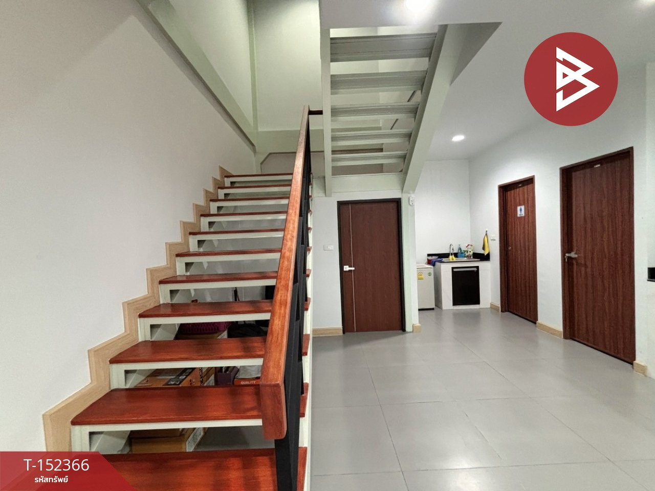 ขายโกดังพร้อมสำนักงาน เนื้อที่ 95 ตร.วา บางพลี สมุทรปราการ