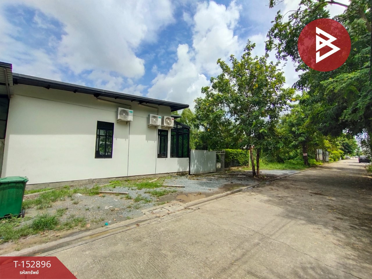 ขายบ้านเดี่ยวพร้อมกิจการโรงแรมสุนัข เพชรเกษม 77 แยก 4-15 กรุงเทพมหานคร