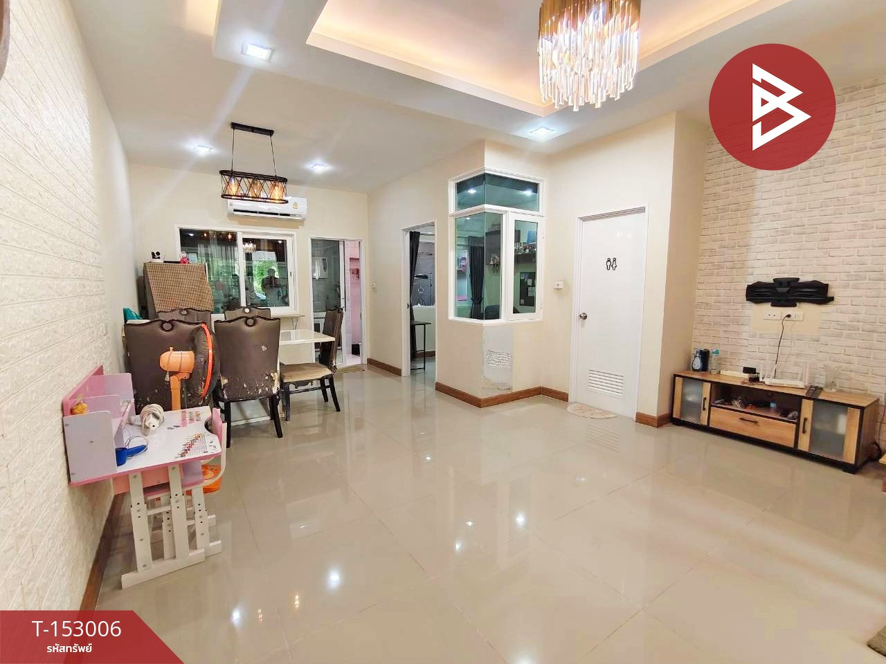 ขายทาวน์เฮ้าส์ หมู่บ้านโกลเด้นทาวน์ เพชรเกษม 108 (Golden Town Phet Kasem 108) กรุงเทพมหานคร