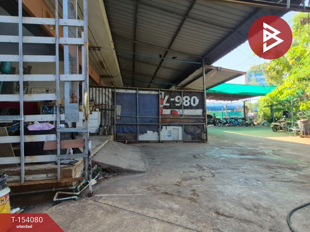 ขายอาคารพาณิชย์ 3 ชั้น เนื้อที่ 84.9 ตร.วา บางหญ้าแพรก สมุทรสาคร