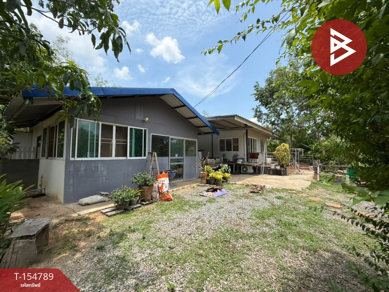 ขายที่ดินพร้อมบ้าน 2 หลัง เนื้อที่ 2 ไร่ ต.เนินหอม จ.ปราจีนบุรี ทำเลเขาใหญ่